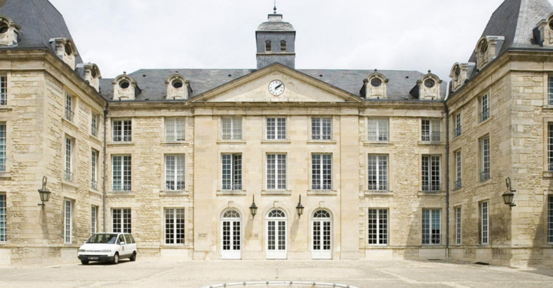 南昌大学-法国普瓦提埃大学国际企业管理硕士