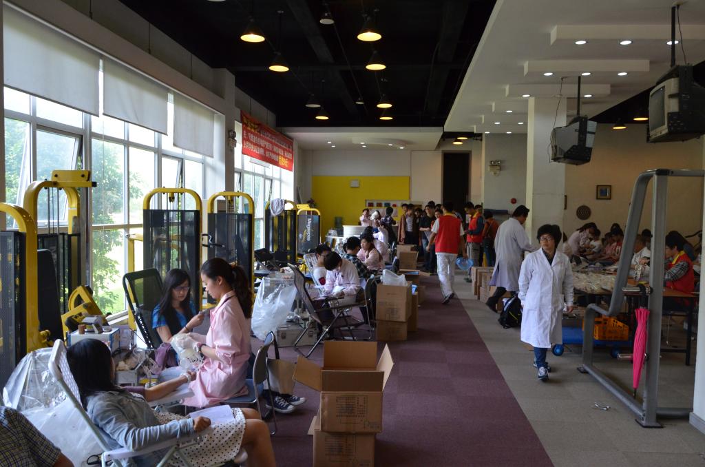 上海交大本学期逾千名师生参加献血