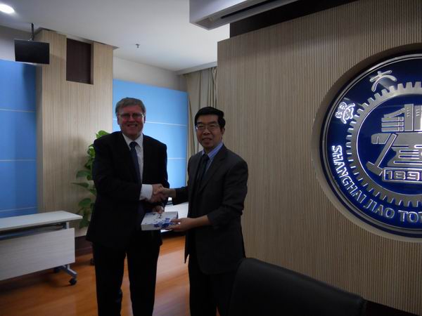 爱尔兰国立科克大学副校长一行访问上海交大