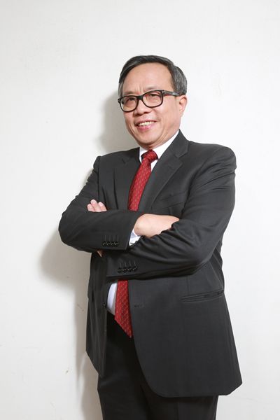 4月27日  华理知行合一讲坛：战略管理咨询行业的今天和未来
					