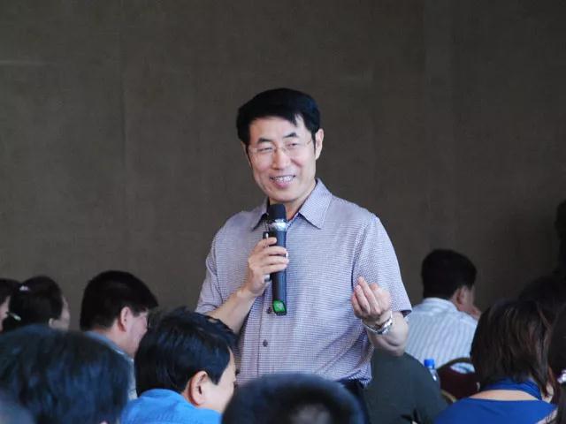 1月19日 上海交大CMBA《企业发展战略与竞争战略》 
					