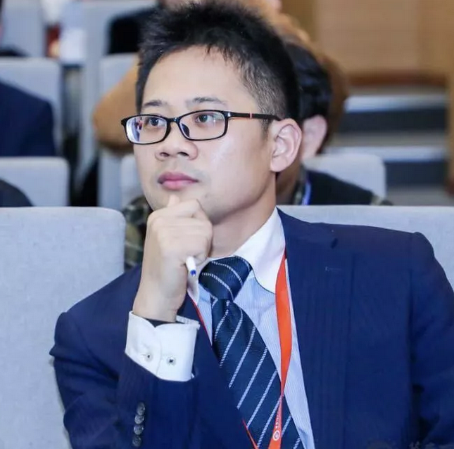 7月7日 华东理工大学-澳大利亚堪培拉大学MBA 《中美经贸关系去向何处》
					